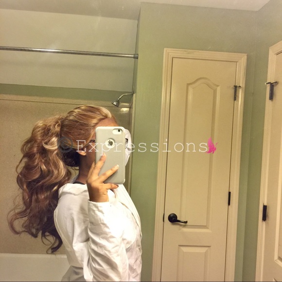 Blonde Wig Lace Front Long Wavy - Picture 5 of 8